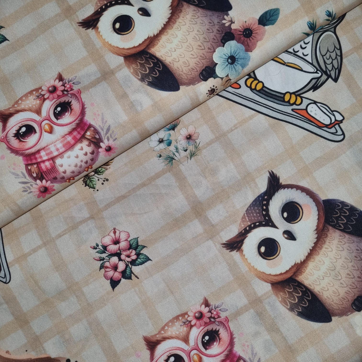 Tecido Tricoline Digital Corujas e Flores