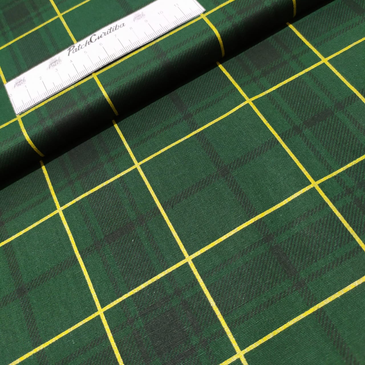 Tecido Natal Tricoline Xadrez Fundo Verde - 50cm x 1,50mt - Loja Lider  Tecidos