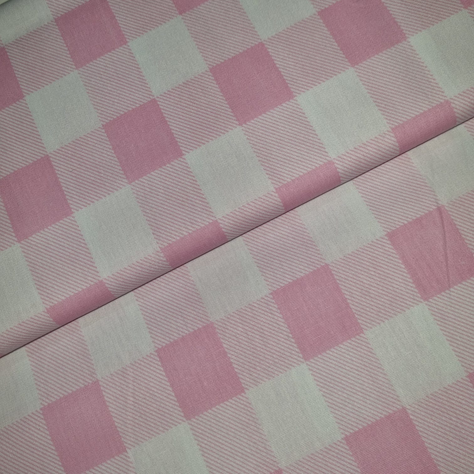 Tecido Tricoline Quadriculado Rosa com Branco