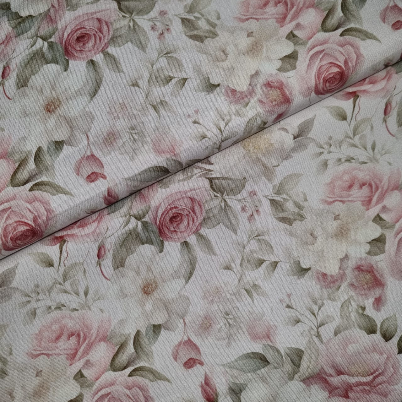 Tecido Tricoline Coleção Jardim Romântico Rosas em Salmão e Branco 2