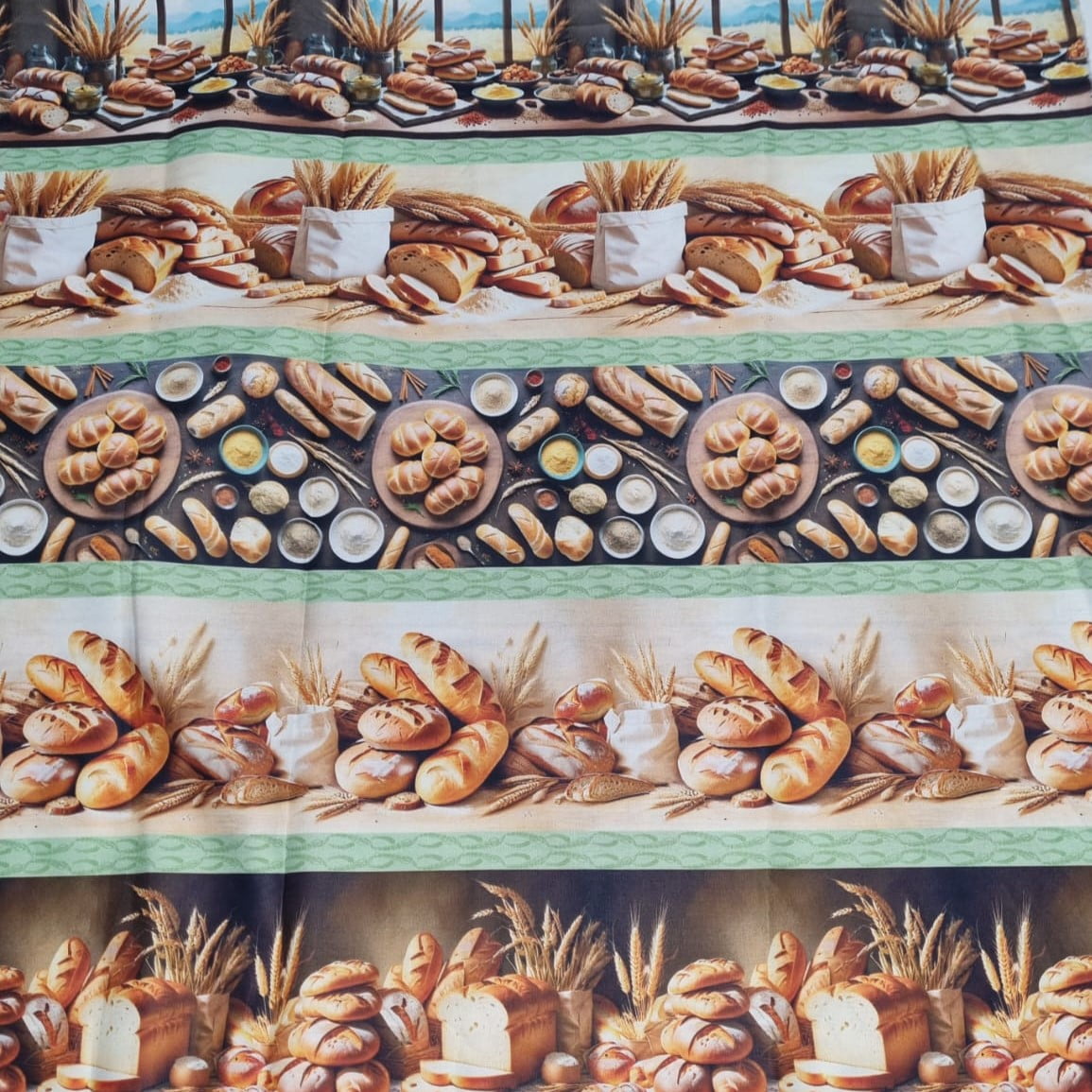 Tecido Tricoline Digital Barrado Pães e Trigo