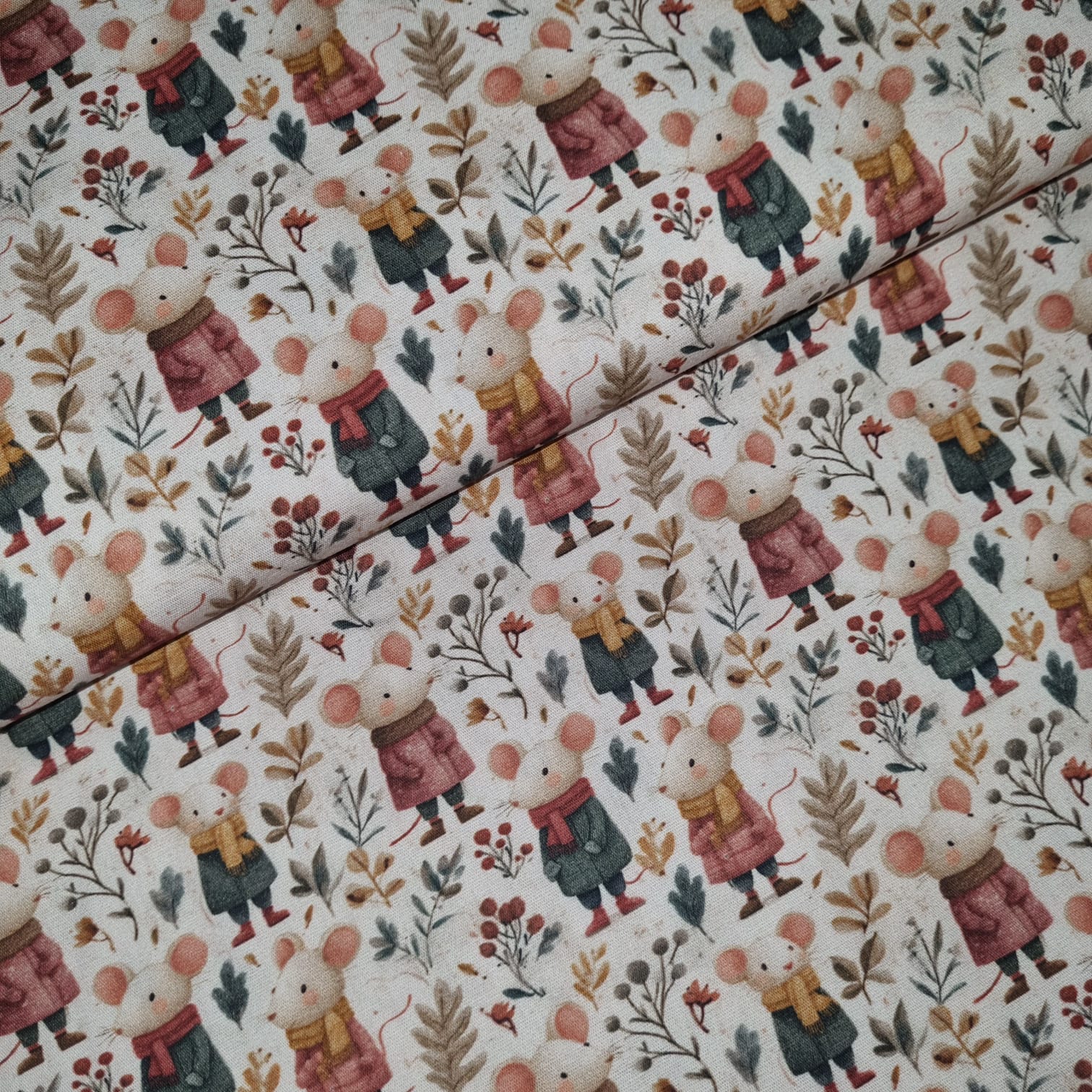 Tecido Tricoline Digital Boho Mouse and Flowers 2