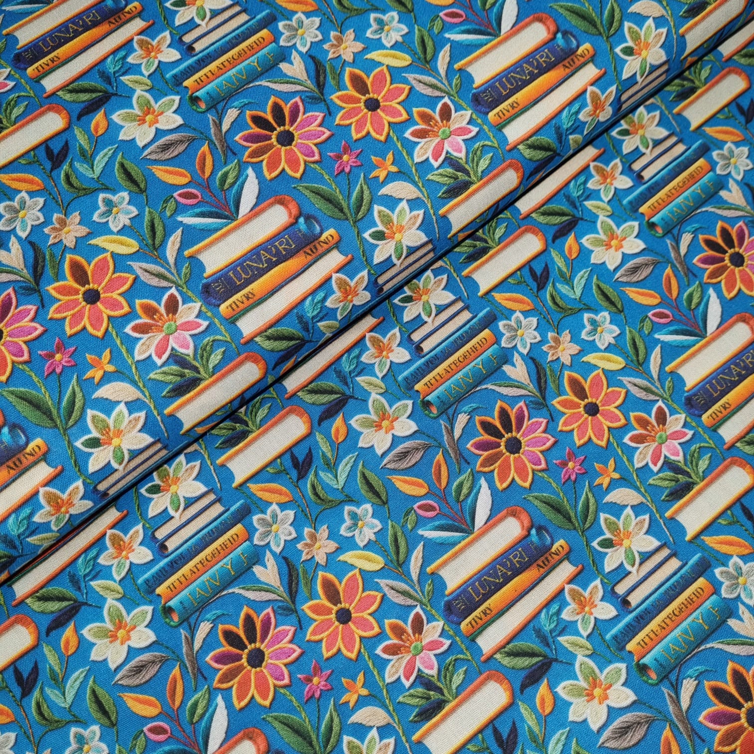 Tecido Tricoline Digital Book's and Flowers