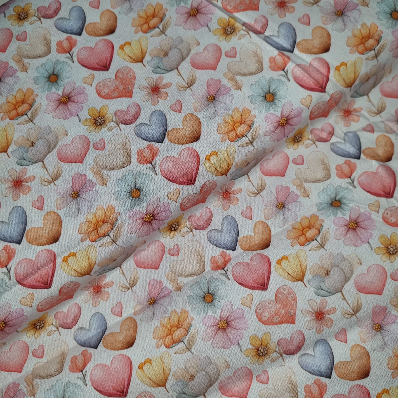 Tecido Tricoline Digital Candy Color's Coração e Flores 