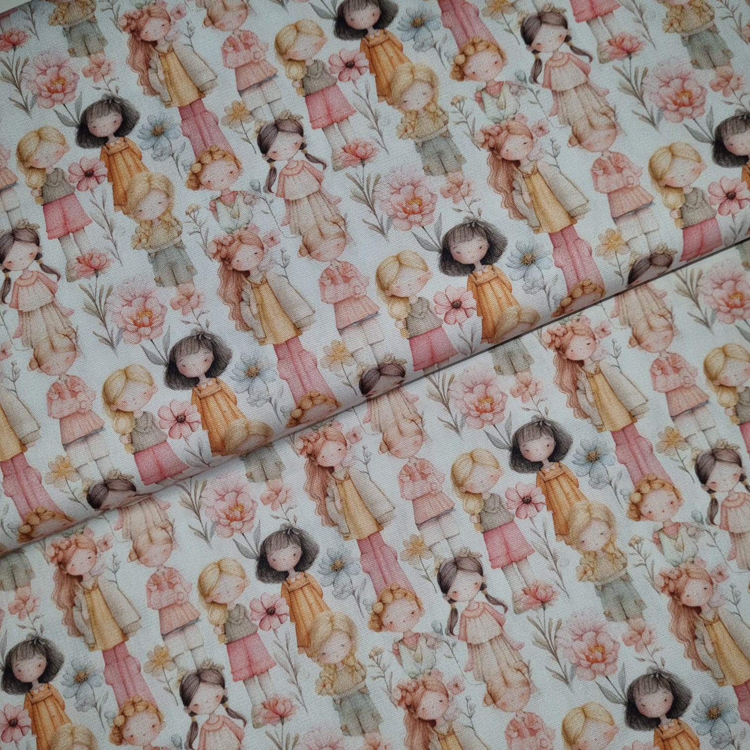 Tecido Tricoline Digital Candy Color's Girls and Flowers