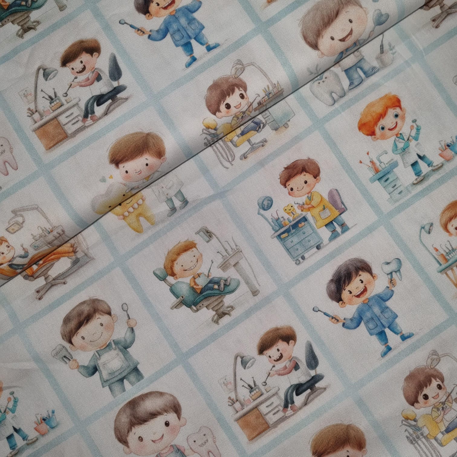 Tecido Tricoline Digital Coleção Profissões Quadros Odontologia