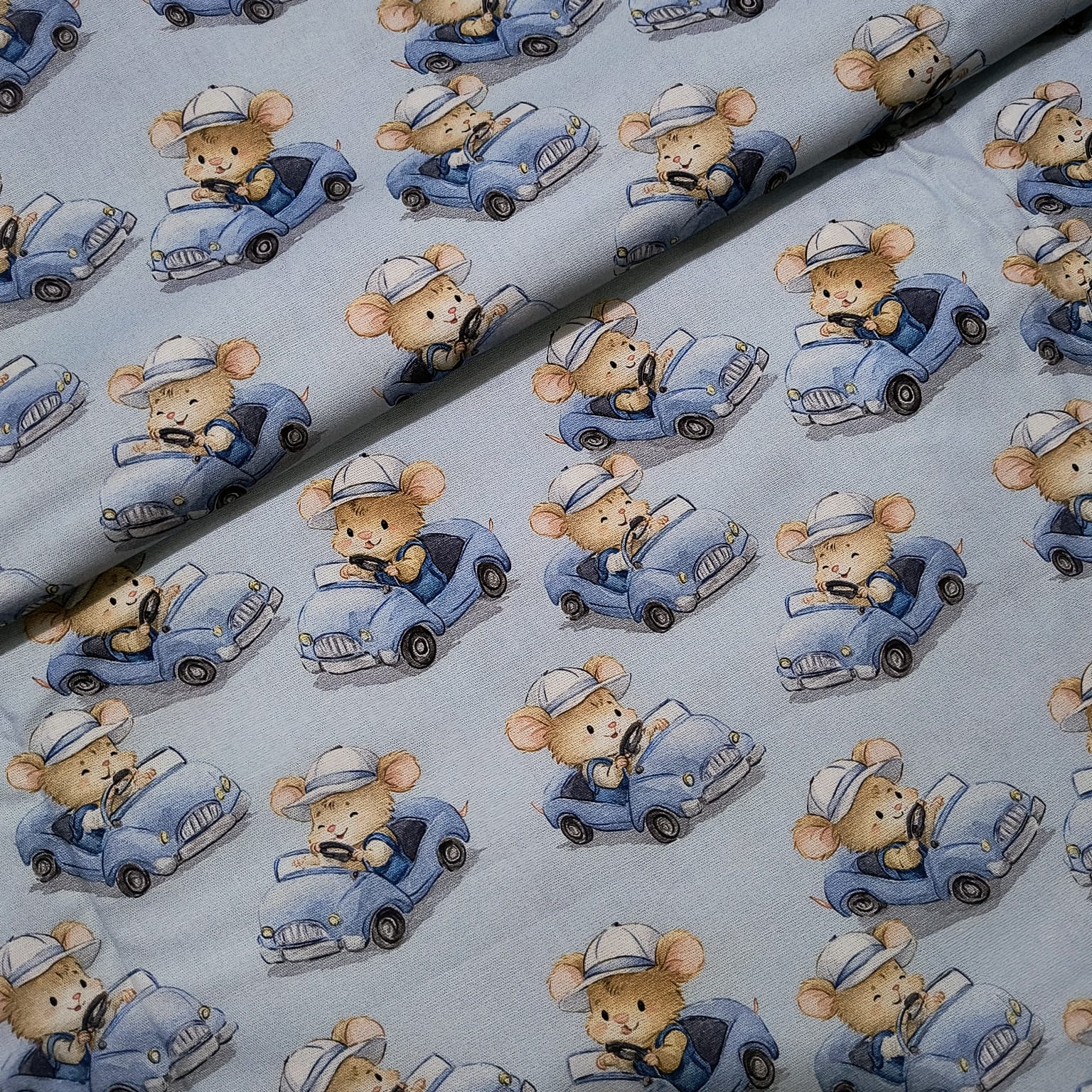 Tecido Tricoline Digital Coleção Ratinho Aventureiro Motorista