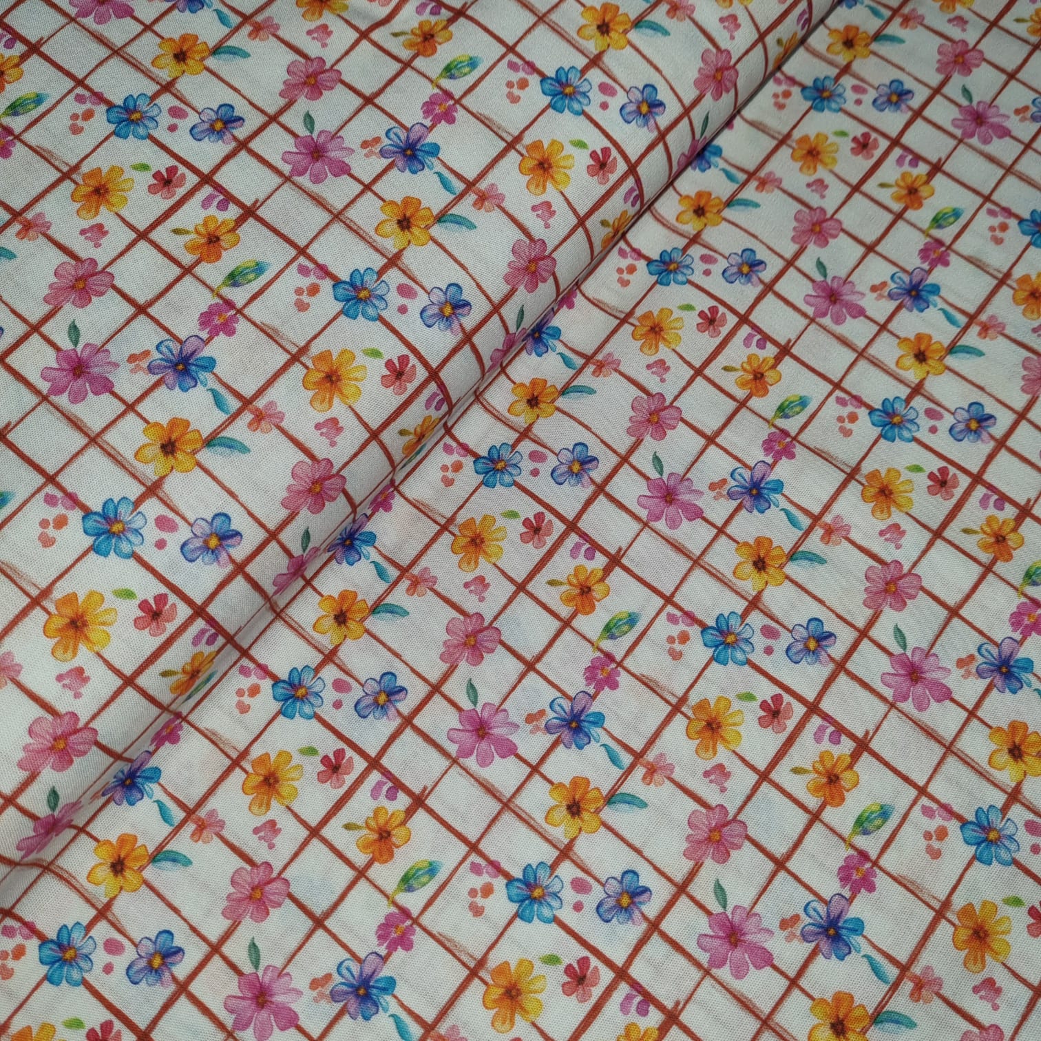 Tecido Tricoline Digital Floral fd Quadriculado