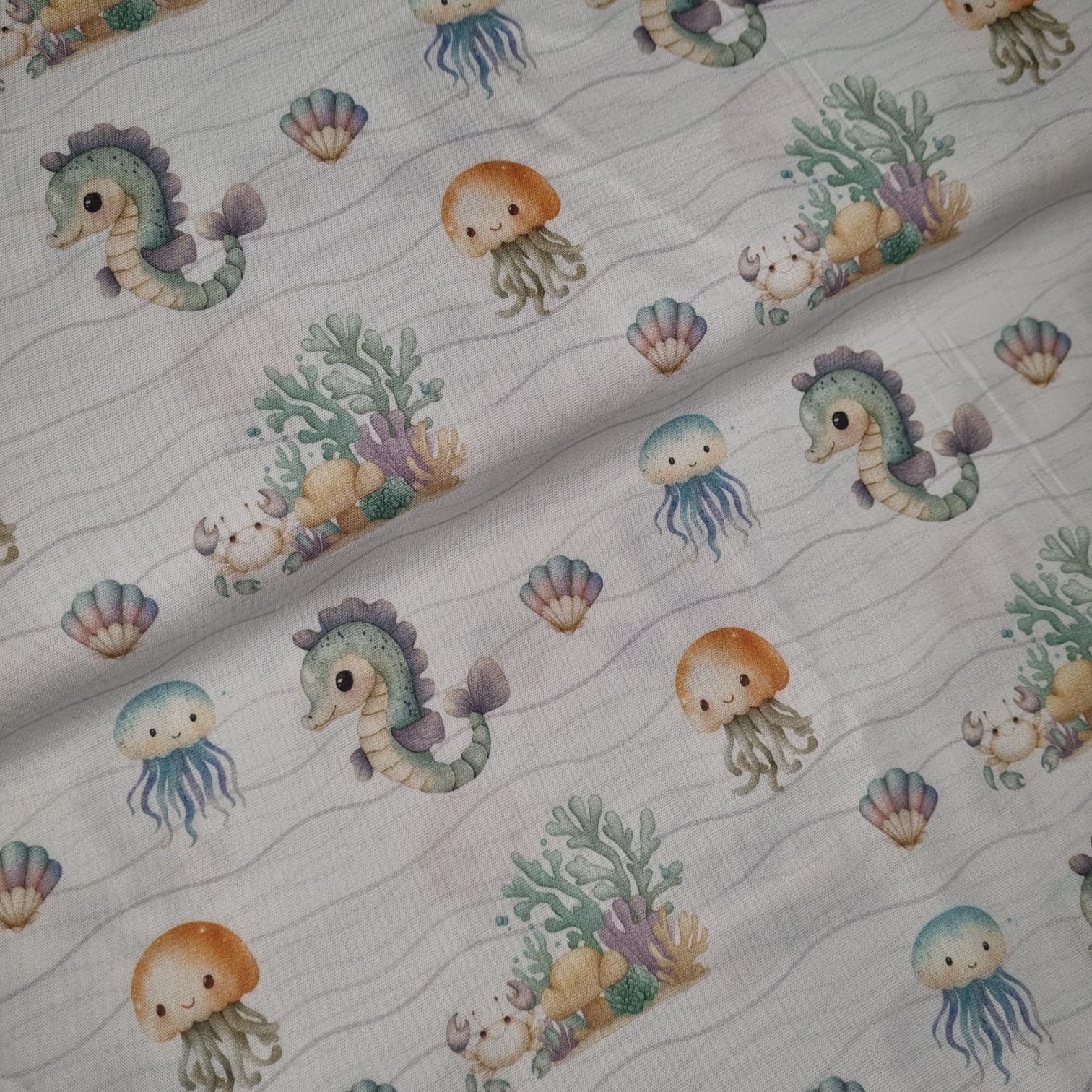 Tecido Tricoline Digital Fundo do Mar Cavalos Marinhos e Água Vivas