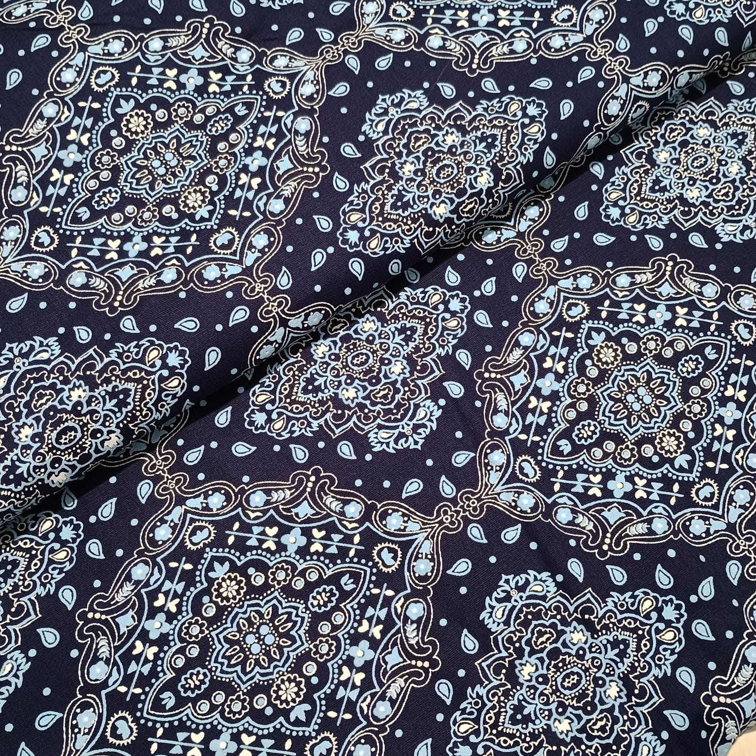 Tecido Tricoline Bandana Azul Marinho
