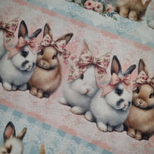 Tecido Tricoline Digital Barrado Páscoa Coelhinhos com Laços  Realistas