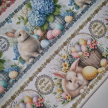 Tecido Tricoline Digital Barrado Páscoa Coelhinhos e Flores