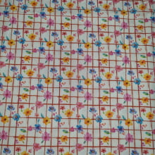 Tecido Tricoline Digital Floral fd Quadriculado